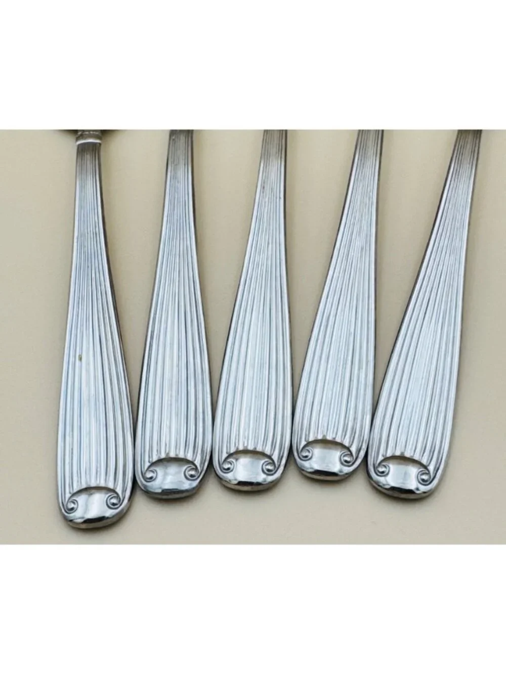 5 Reed & Barton FLUTED SCROLL Salad Forks Stainless Steel 7.25